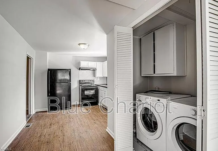 528 Short St — Photo 18