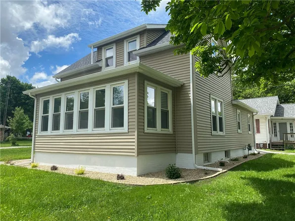 101 S Sheridan St, Pana, IL 62557