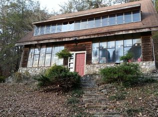 481 Banjo Ln, Whittier, NC 28789