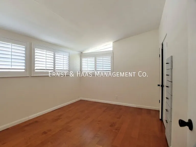 3310 E Curry St — Photo 23