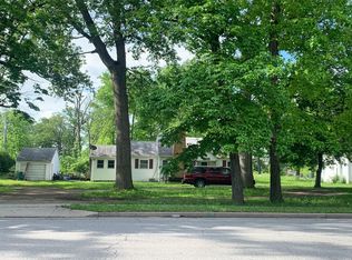 2224 E Paulding Rd, Fort Wayne, IN 46816