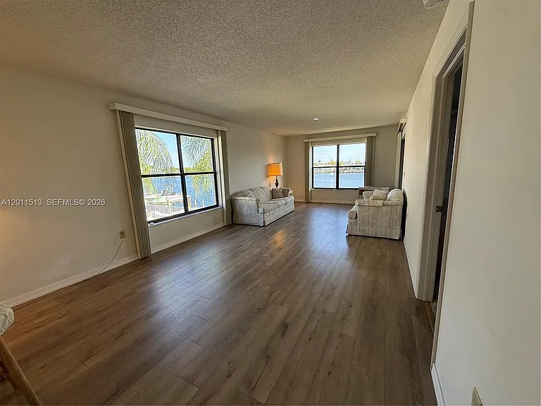 123 SW 47th Ter #201 — Photo 19