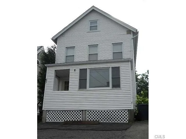 63 Le Grande Ave photo 1