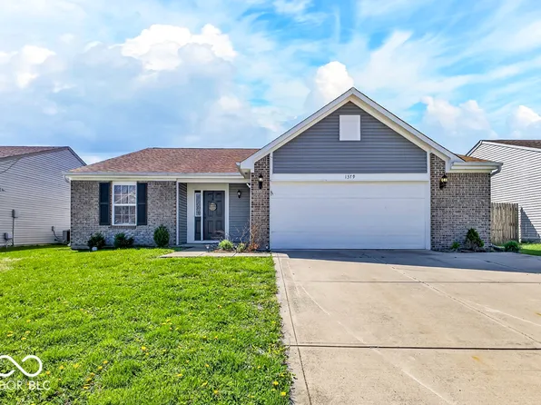 1379 Fiesta Dr, Franklin, IN 46131