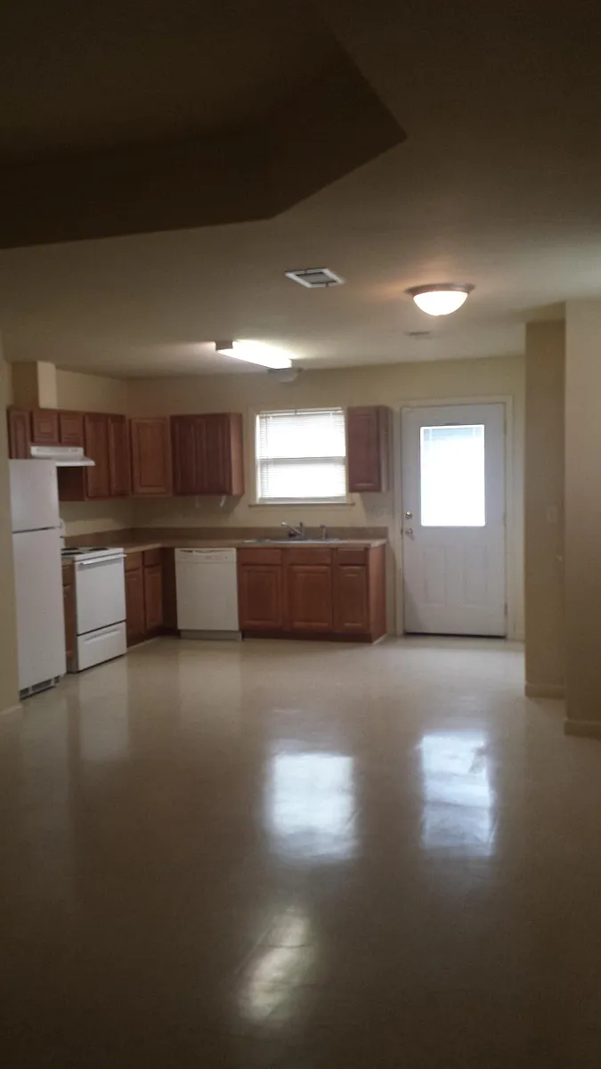 KITCHEN ALSO WASHER AND DRYER - 219 Gloria St #D