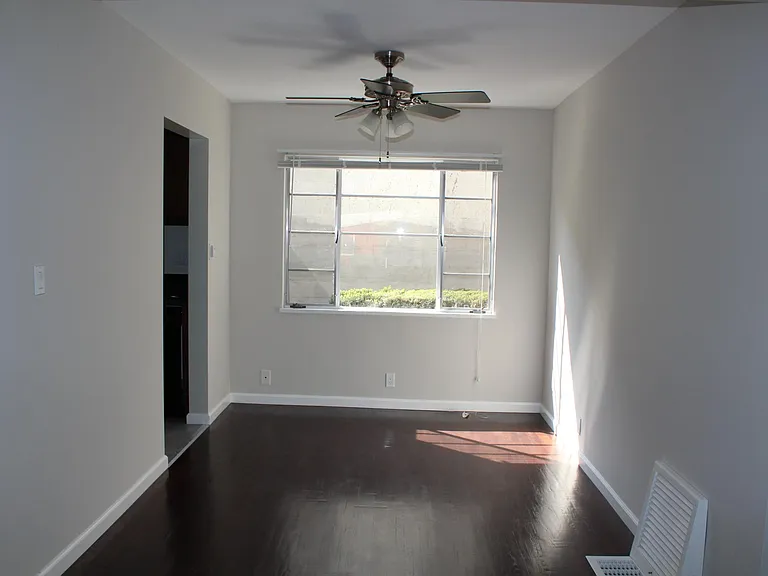 6236 La Mirada Ave #3 — Photo 4