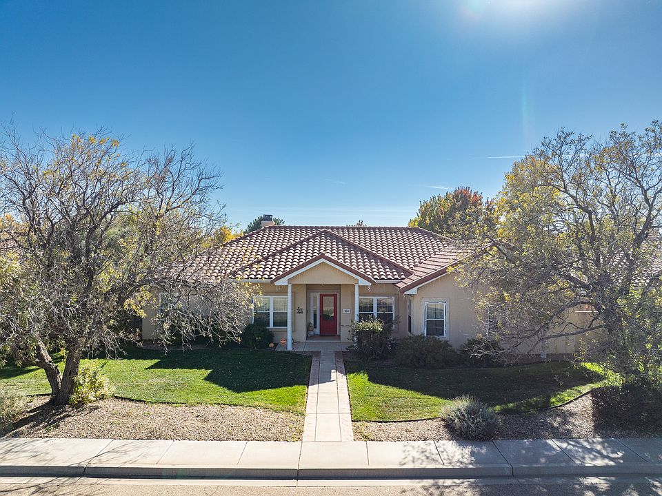 1st image of 164 Scottsdale Dr