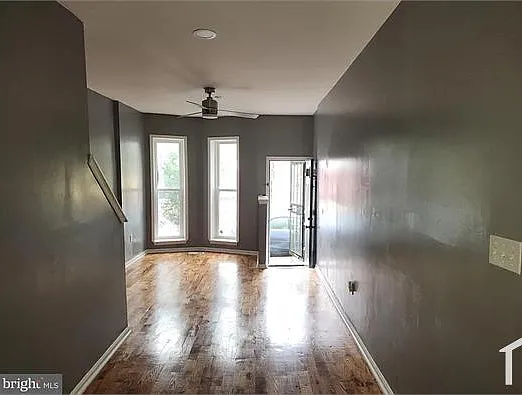 1516 N Mount St #1 — Photo 2