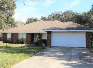 1854 Eagle Ln, Navarre, FL 32566