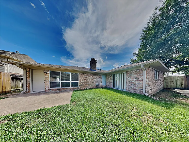 16007 Brookford Dr — Photo 15