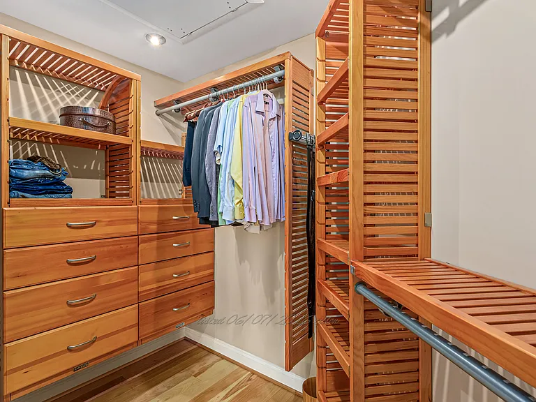 46180 Aisquith Ter — Photo 35