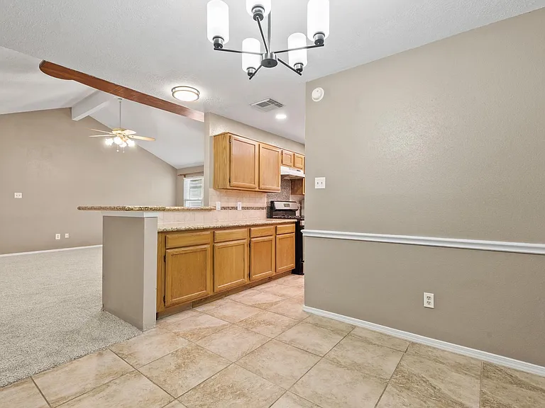 3877 Pecan Cir — Photo 8