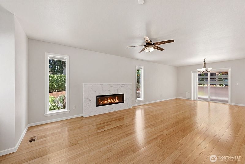 3rd image of 1312 Adams Street