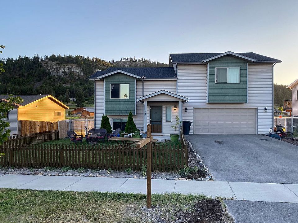 Large split level 2014 home