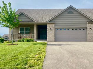 728 Keller Dr, Dixon, IL 61021