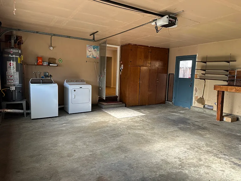 6343 Atherwood Ave — Photo 14