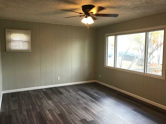 2nd image of 2560 Birk Dr