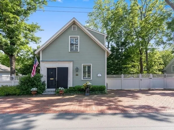 272 North St, Hingham, MA 02043
