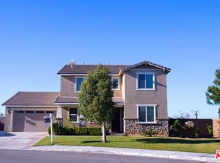 8399 Fall Creek Dr, Corona, CA 92880