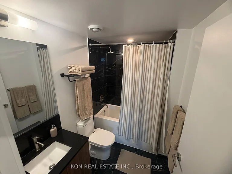 1100 Sheppard Ave W #Penthouse 07 — Photo 14