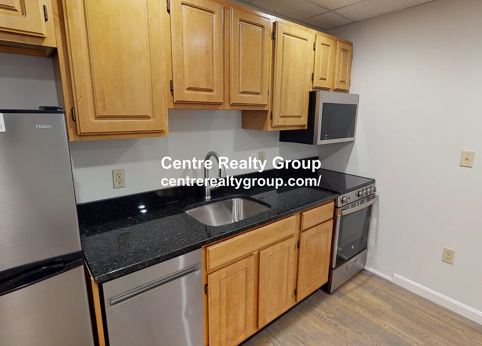 2 bed, 1.0 bath, $3,250 — Photo 2
