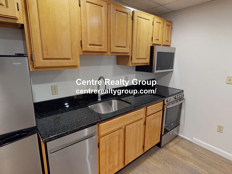 77 Park Dr #A — Photo 2