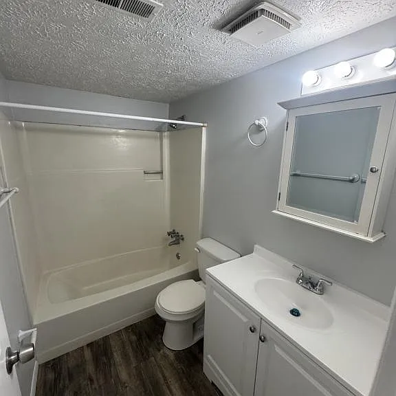3811 Rohling Oaks Dr — Photo 4