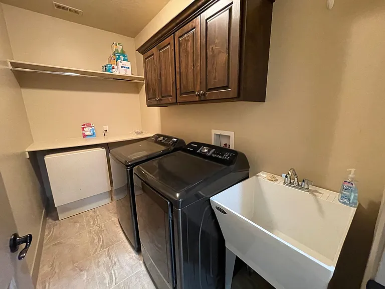 83 N Lee Ln — Photo 8