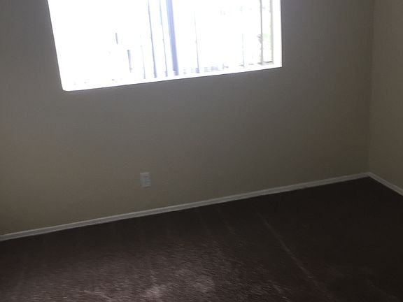 3rd image of 12615 Oxford Ave APT D