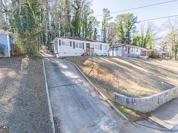 3rd image of 3723 Glenwood Rd