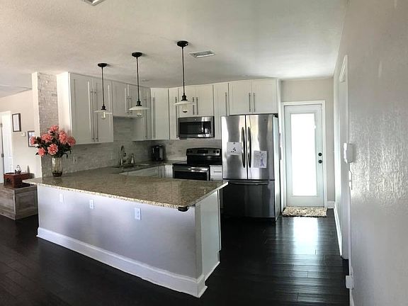 2nd image of 3914 W Tyson Ave