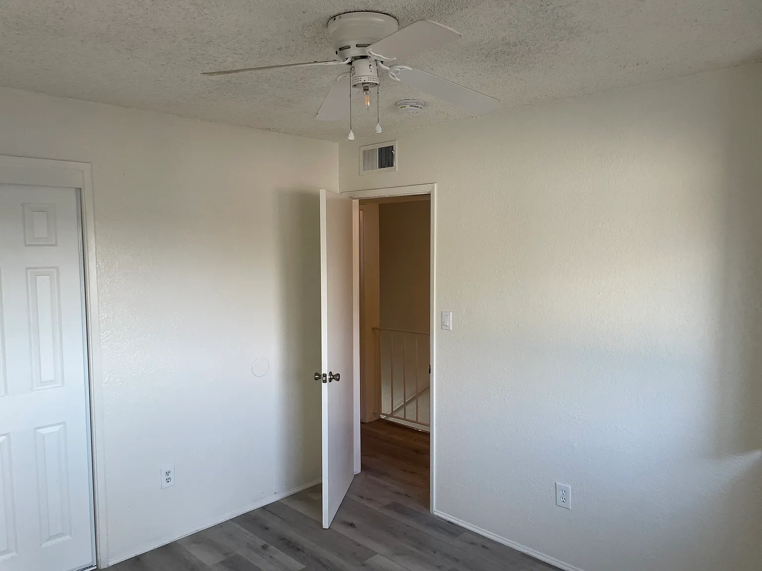 2 bed, 1.5 bath, $1,500 — Photo 4