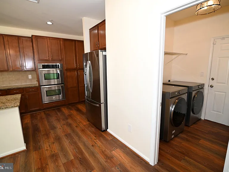 7001 Chaptico Ct — Photo 61
