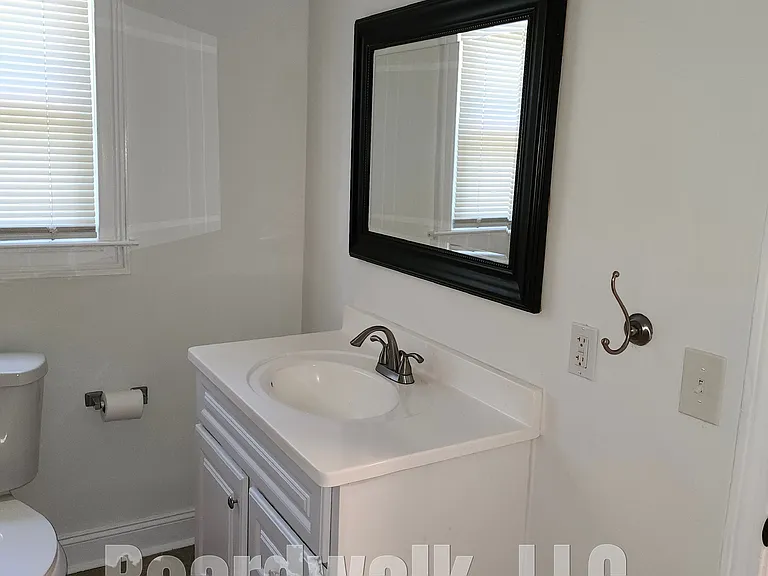 26 Orlando Ave — Photo 13