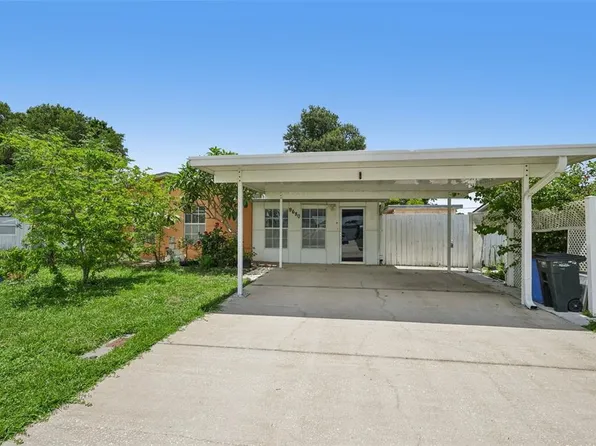 9680 Park Lake Dr N, Pinellas Park, FL 33782