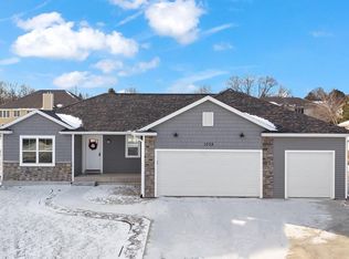 1035 Bluegrass Trail, Waterloo, WI 53594