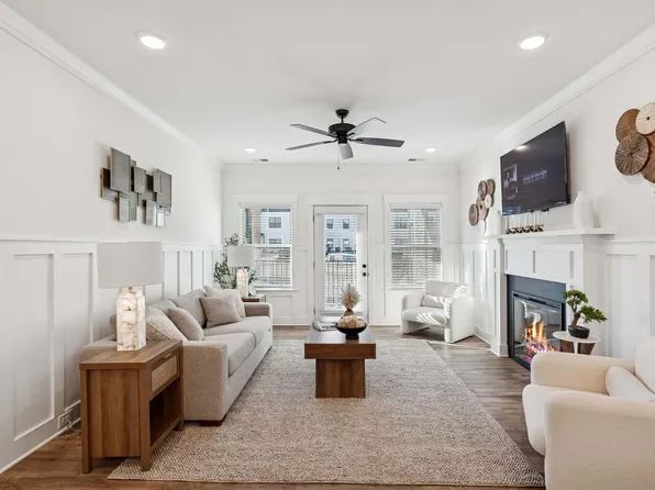 The Emerson at Commonwealth