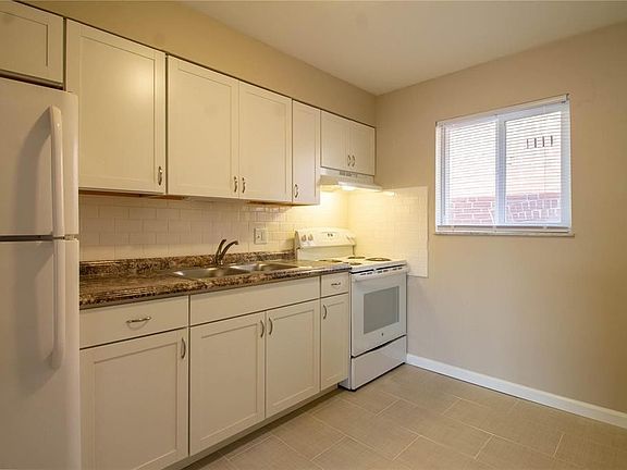 4th image of 6267 Gravois Ave #2B