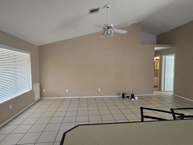 1541 S 34th Ave — Photo 8