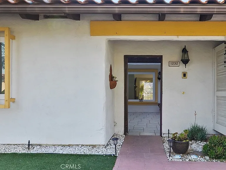 1232 La Paloma Gln — Photo 5