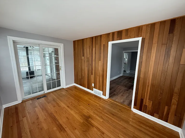 196 Clover St #1 — Photo 10