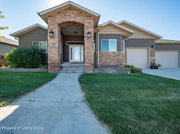 1601 15th Ave W, Dickinson, ND 58601