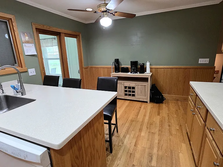276 Continental Ln — Photo 9