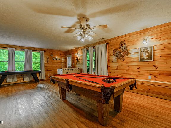5th image of 937 Ski Mountain Rd
