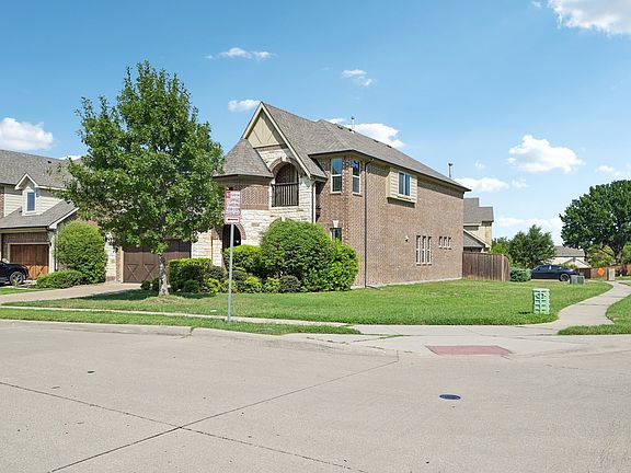 2nd image of 4316 Dottie Dr