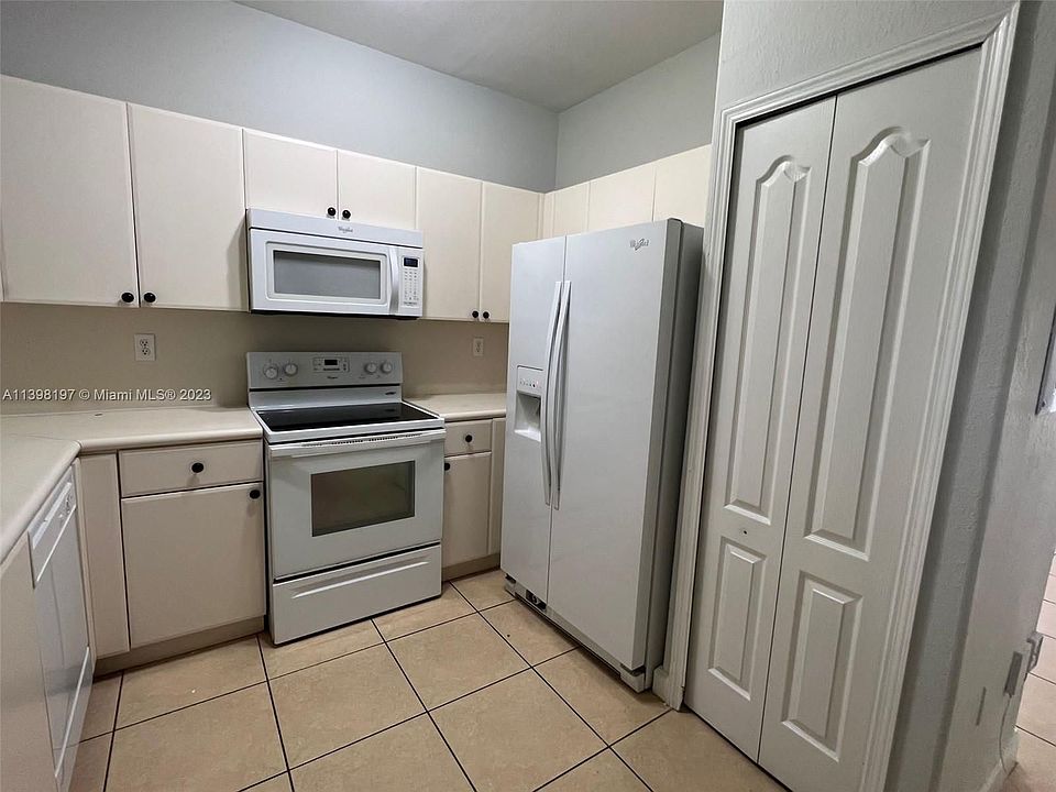 1st image of 1660 SE 29th St Unit 100