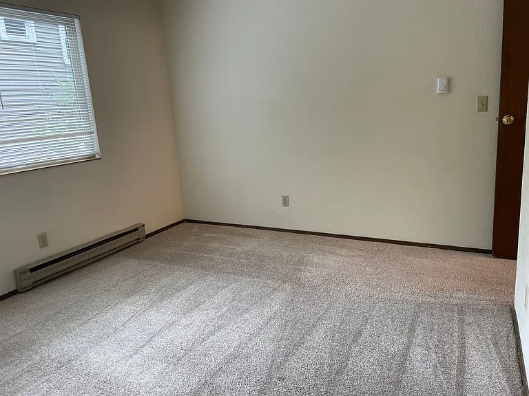 Tamarac Apartments — Photo 31