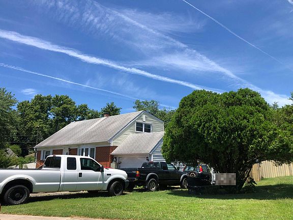 3rd image of 1833 Giles Ct