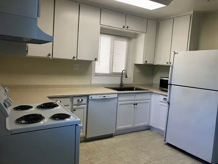 807 Natoma St — Photo 15