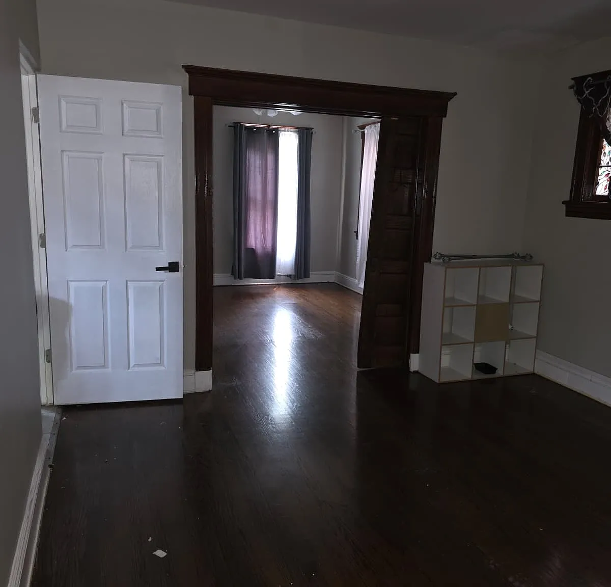 6 bed, 2250 sqft, $3,945 — Photo 4